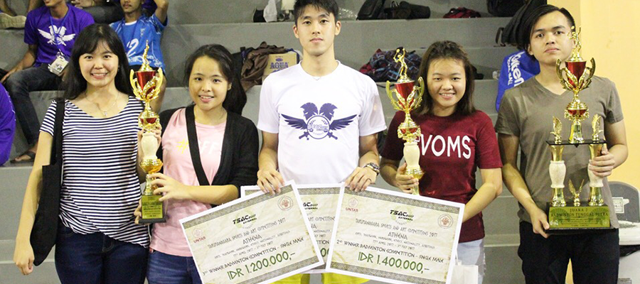 prestasi mahasiswa manajemen universitas multimedia nusantara umn badminton bulutangkis