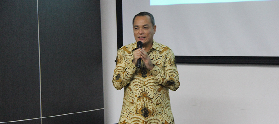 CEO Kompas Gramedia memberikan sharing kepada mahasiswa Universitas Multimedia Nusantara (UMN). Dalam Executive Sharing ini Lilik mengungkapkan perubahan dibutuhkan untuk mempertahankan kelangsungan hidup perusahaan
